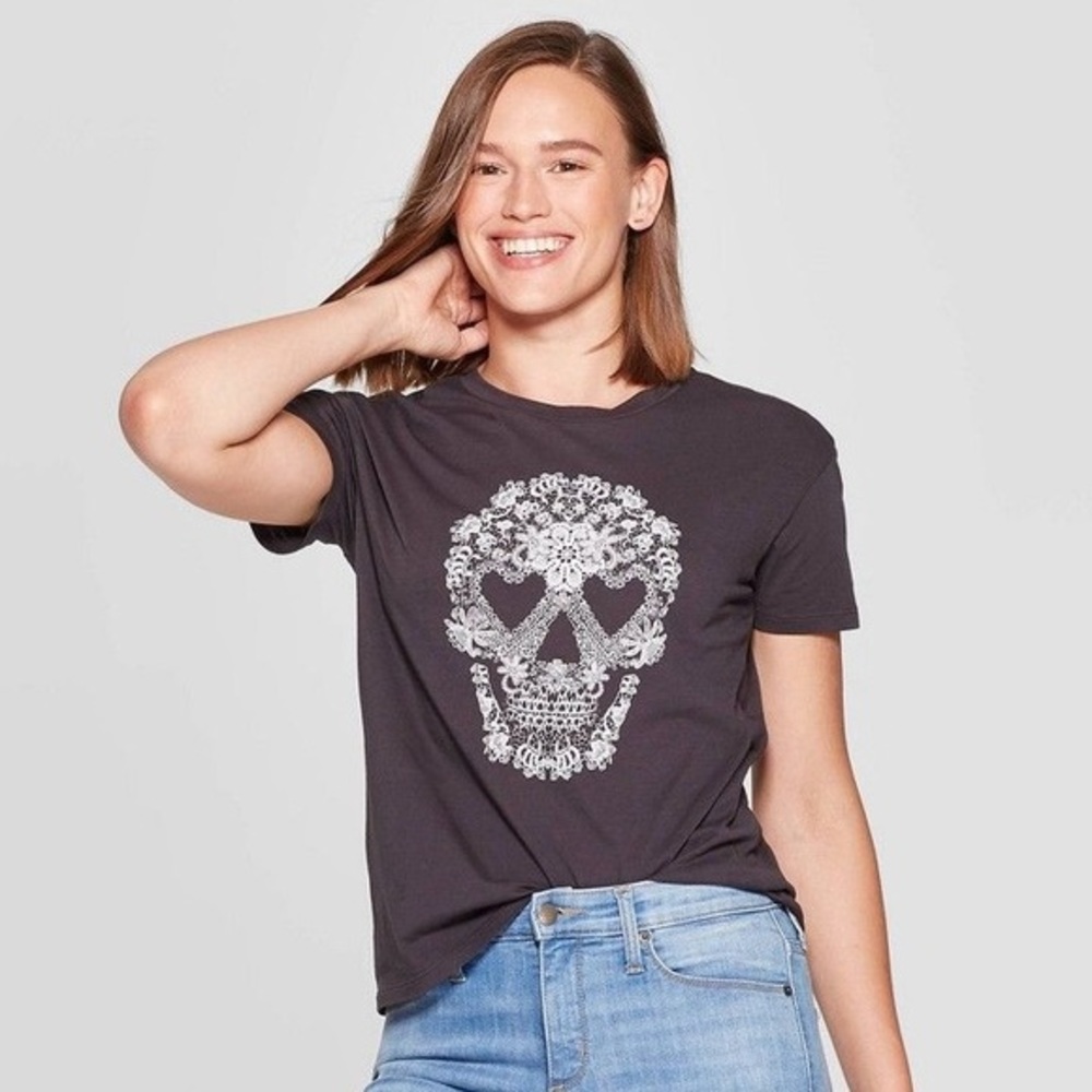 NWT Dark Gray Floral Lace Skull Tee TShirt Top New Goth Metal Grunge Babydoll XS